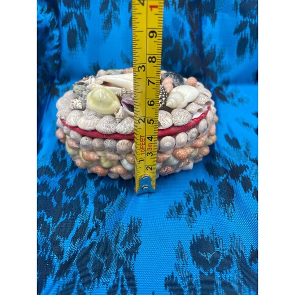 Seashell-Embellished Oval Trinket Box Red Velvet Interior & Lid - Picture 6 of 10